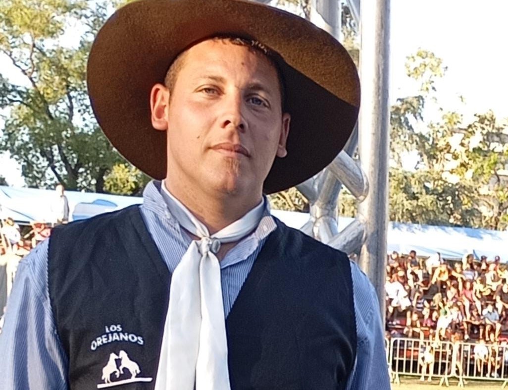 Entre mates y Milongas NICOLAS PIZARRO